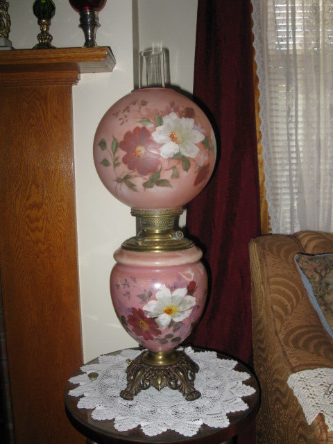Hand Painted Miller Gone With the Wind Lamp
