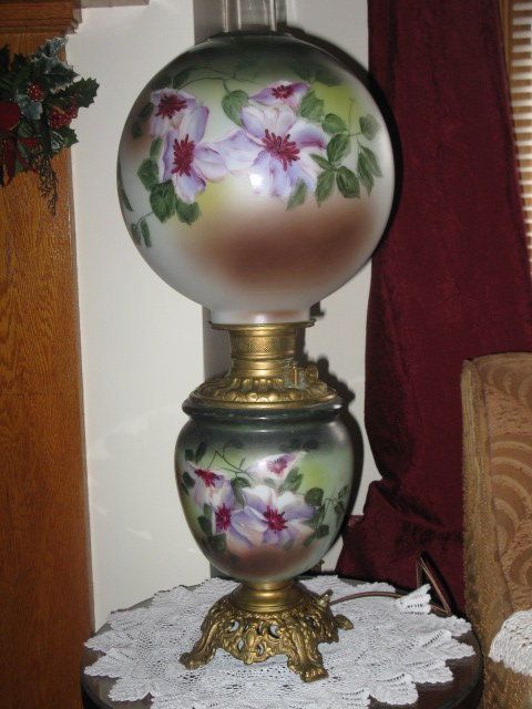 Lg. Hand Painted Gone with the Wind Lamp