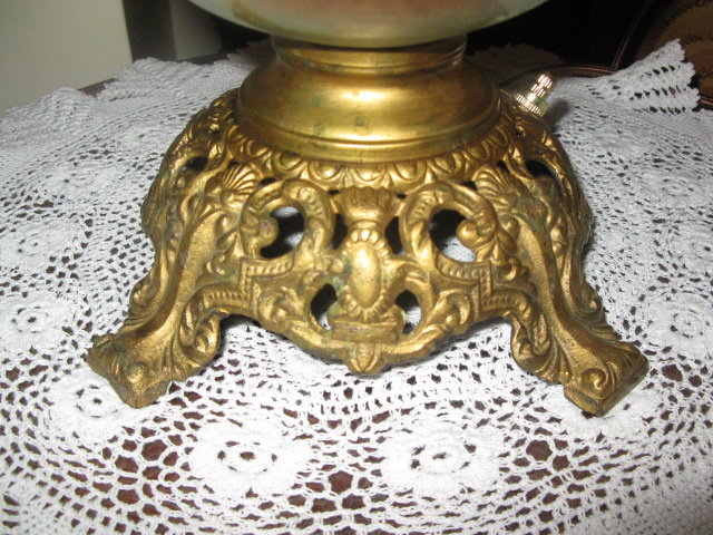 Lg. Hand Painted Gone with the Wind Lamp