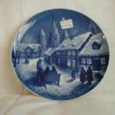 Royale's 1970 Christmas Day Plate, Midnight Mass at Katundberg Church