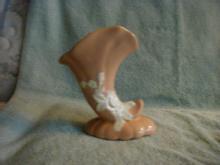 Weller Cameo Peach-colored cornucopia