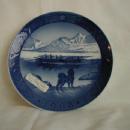 Christmas plate, 1968, Last Umiak