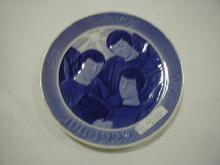 Christmas plate, 1922, Three Singing Angels