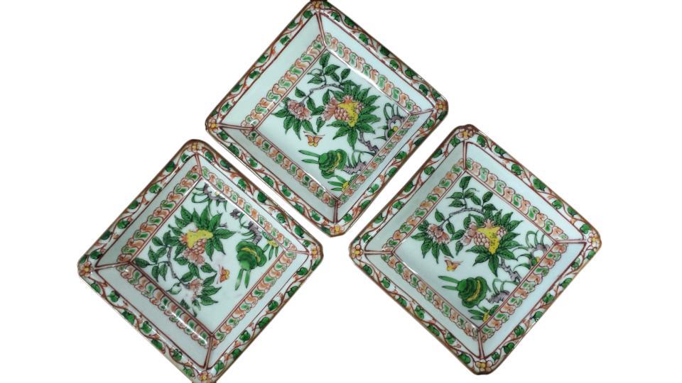 Antique Set of 3 Japanese Trinket Dishes