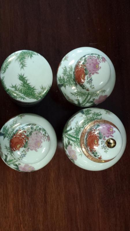 8 Piece Set Antique Fine Japanese Porcelain Ginger Jar Set