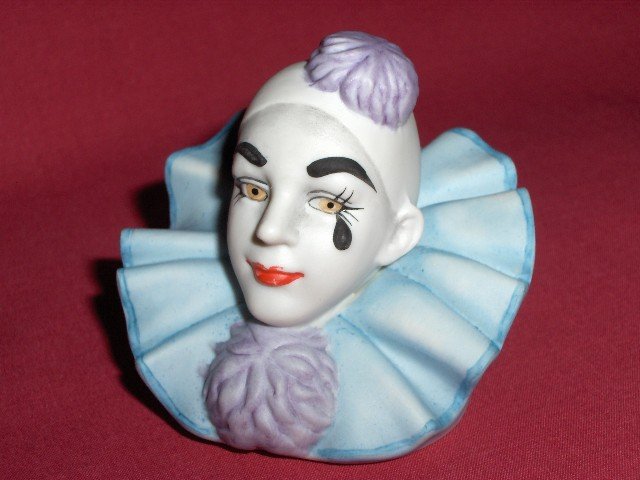 Arabesque the Clown Figurine