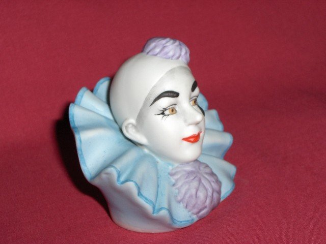 Arabesque the Clown Figurine