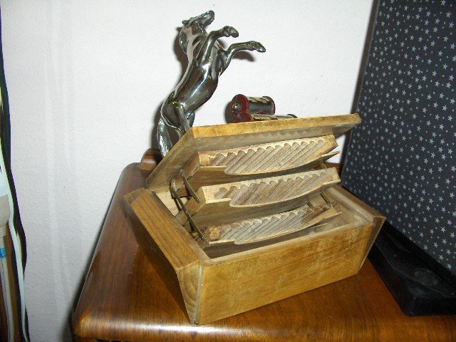 Table Top Ceder Cigarette Box/Calendar/Statue