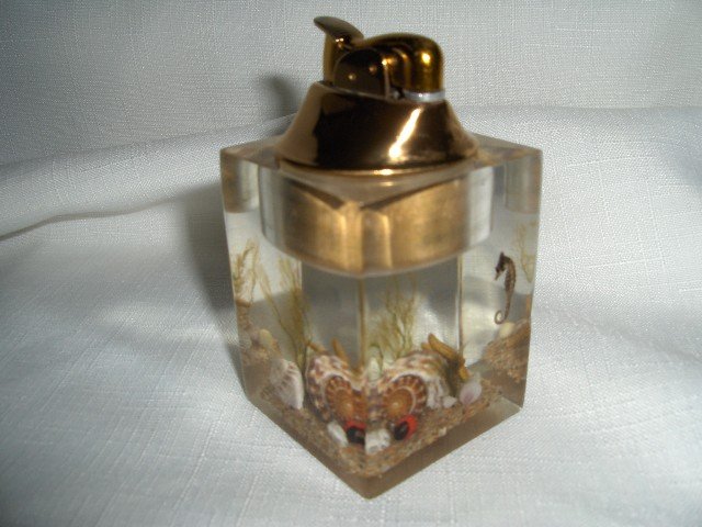 Vintage CLEARFLOAT / EVANS Lighter