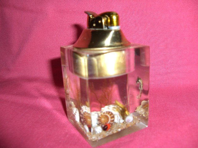 Vintage CLEARFLOAT / EVANS Lighter