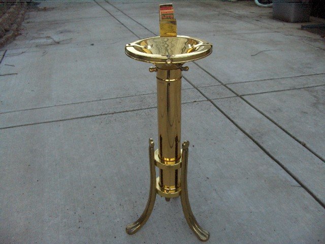 Vintage Elegant Brass Ashstand
