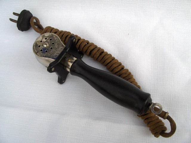 1911 MANNING-BOWMAN ELECTRIC LIGHTER