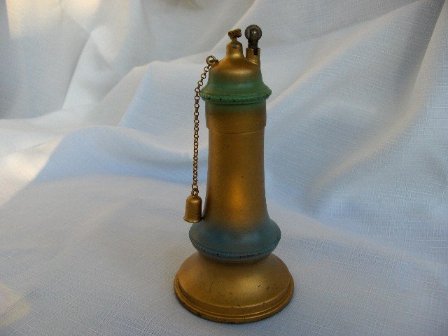 1930's Wheel Table Lighter