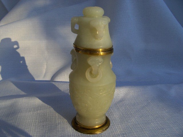 Hand Carved Faux Jade Table Strike Lighter