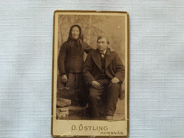CDV Portrait of an Older Couple