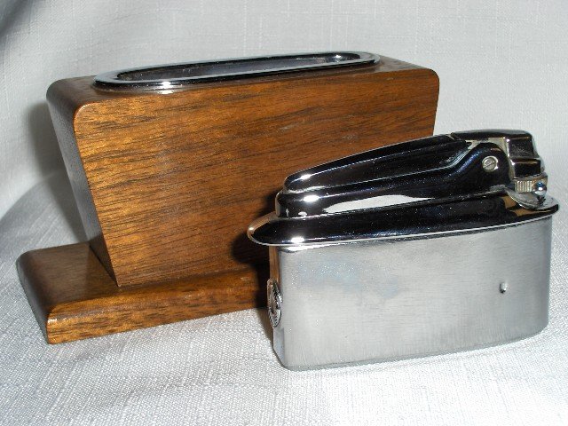 Ronson VARAFLAME Table Lighter