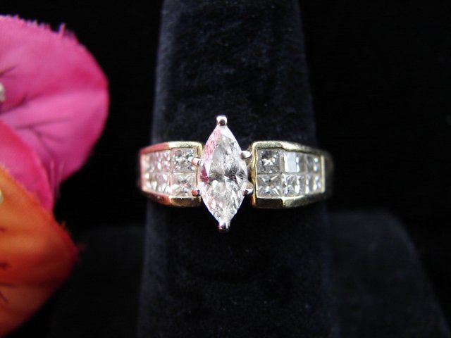 Lady's 18K Marquis Diamond Ring