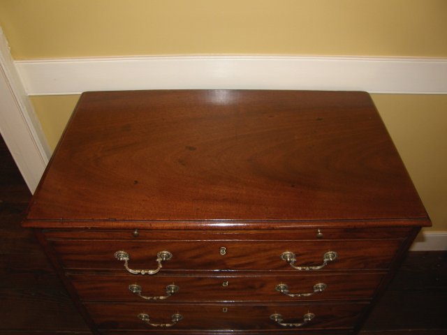 Solid Mahogany Chippendale Bachelor's Chest