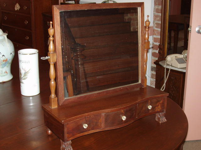 Shaving Stand