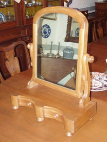 Shaving Stand