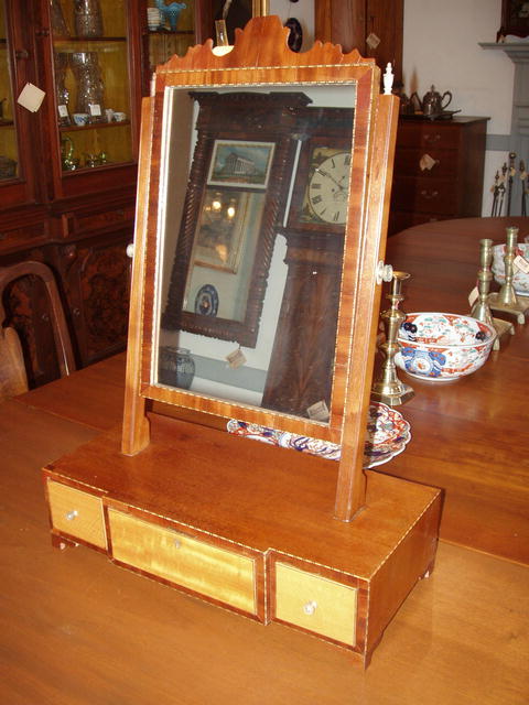 Shaving Stand