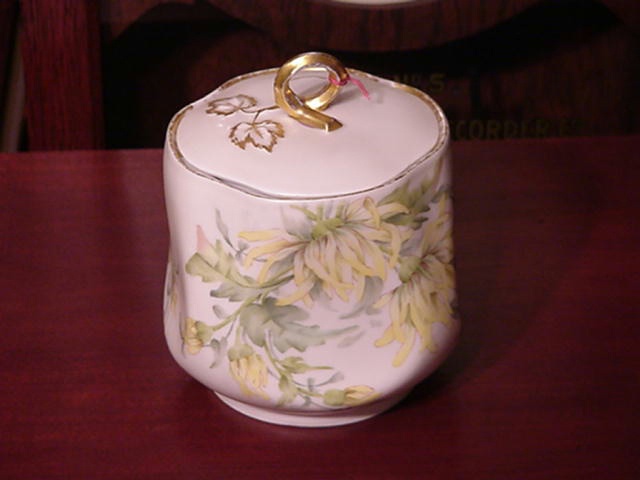 Biscuit jar