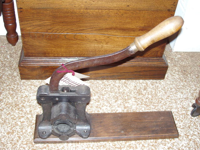 Wine Bottle Top Sealer