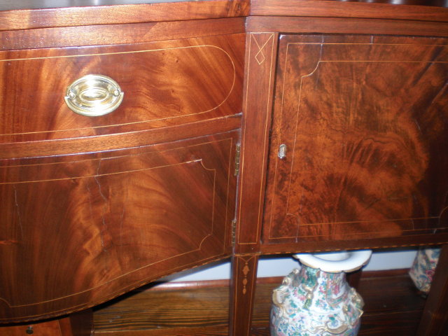 Hepplewhite Mahogany Sideboard