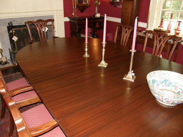 Duncan Phyfe Dining Room Table