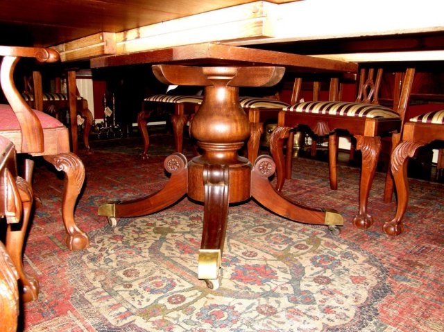 Duncan Phyfe Dining Room Table