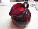 Tilt Swirl Ball Pitcher
