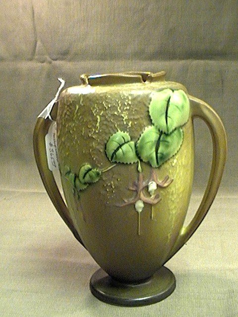 Roseville Vase Hibiscus 897-8