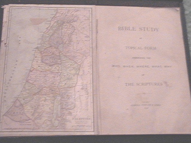 The Royal Scroll. A Bible Study in Topical