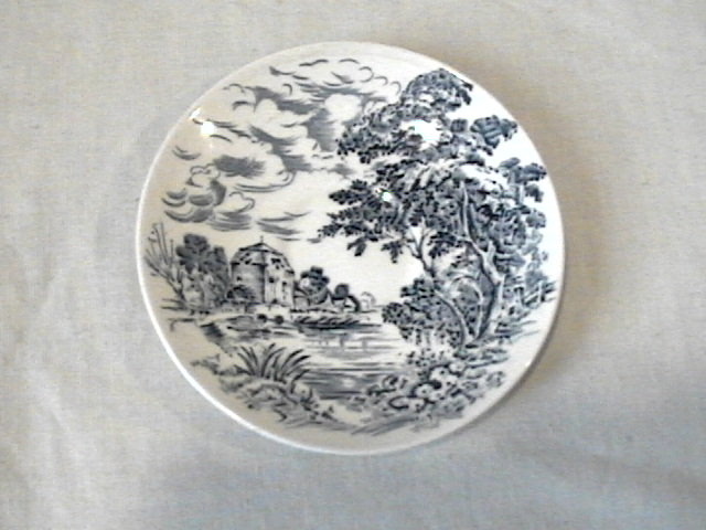 Wedgwood Countryside Saucer