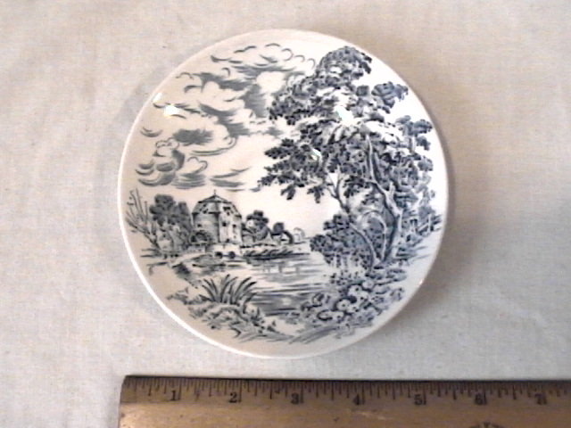 Wedgwood Countryside Saucer
