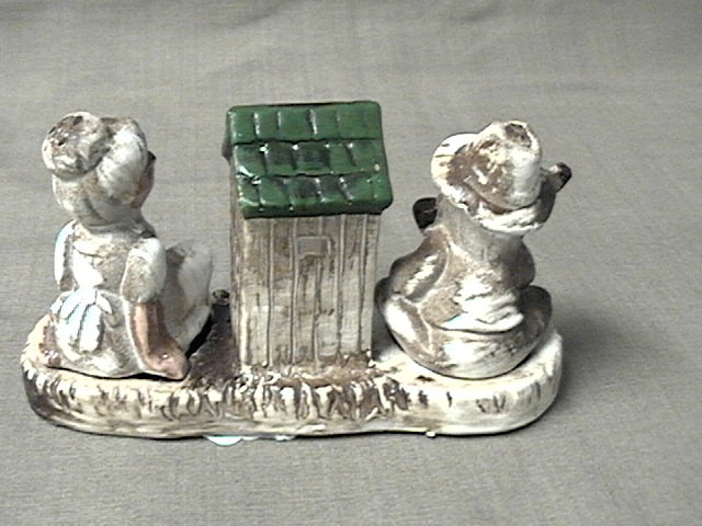 Pair of Ma and Pa and outhouse Salt and Pepper Shakers from Tennessee