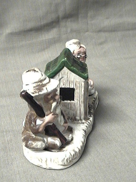 Pair of Ma and Pa and outhouse Salt and Pepper Shakers from Tennessee