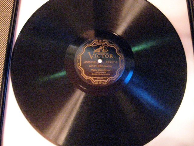 12-inch 78 RPM Record Over Here Medley by Victor Male Chorus
