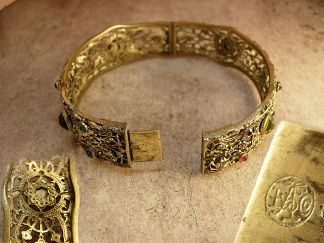 ANtique signed Czech jeweled bracelet with intricate filigree bangle late 1800s pre napier