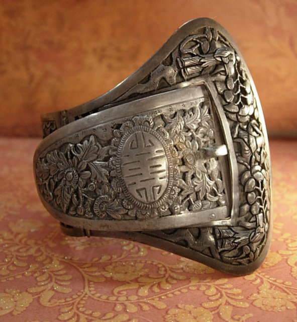 ANtique HUGE sterling buckle bracelet Chinese figures and symbols signed
