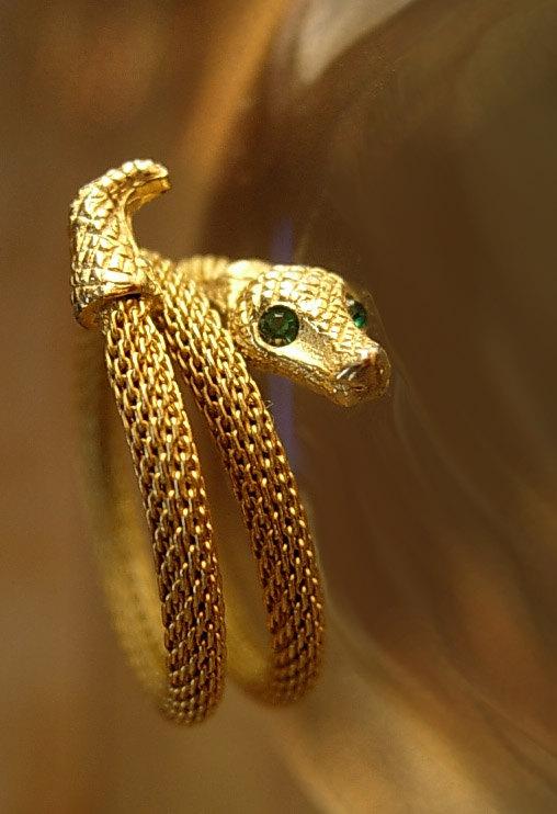 Victorian Mesh snake Snake Ring Green eyed snake charmer serpent