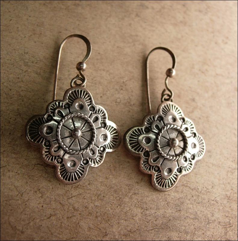 Vintage Signed Etruscan sterling earrings