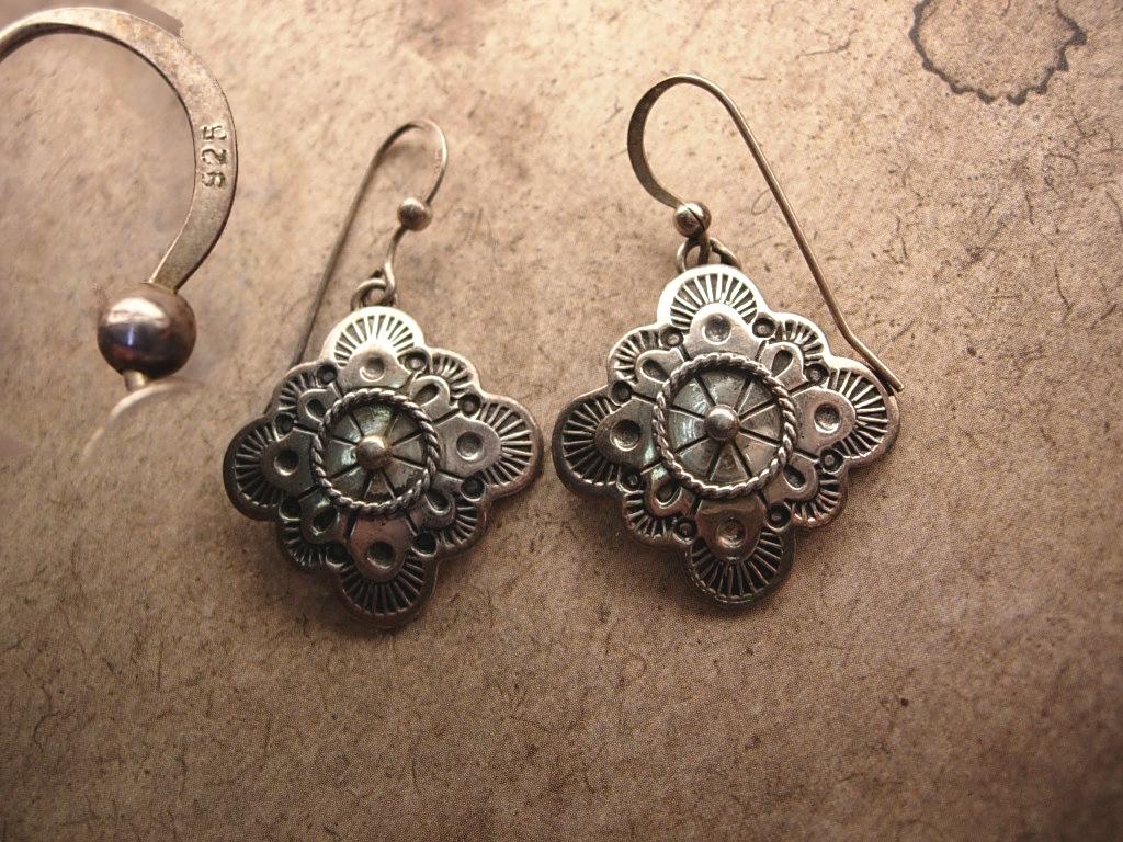 Vintage Signed Etruscan sterling earrings
