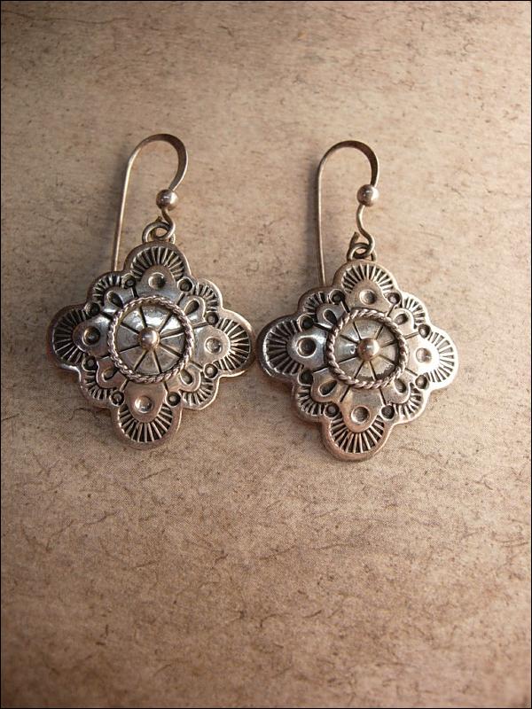 Vintage Signed Etruscan sterling earrings