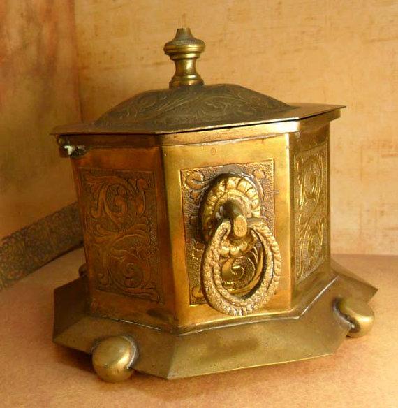 Hallmarked vintage tea caddy hinged lid doorknocker handles