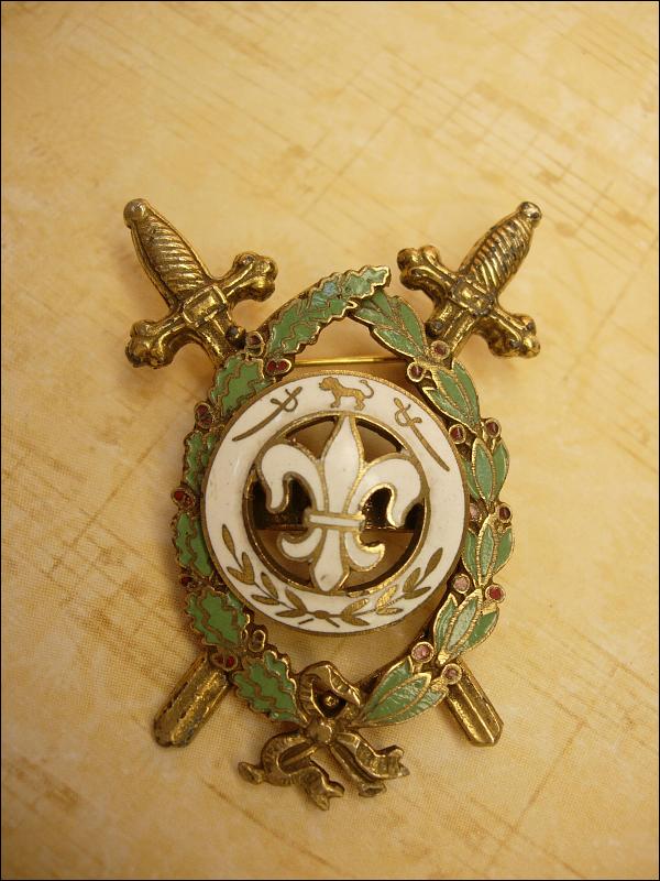 Vintage Enamel Medieval Fleur de lis Crossed swords Brooch