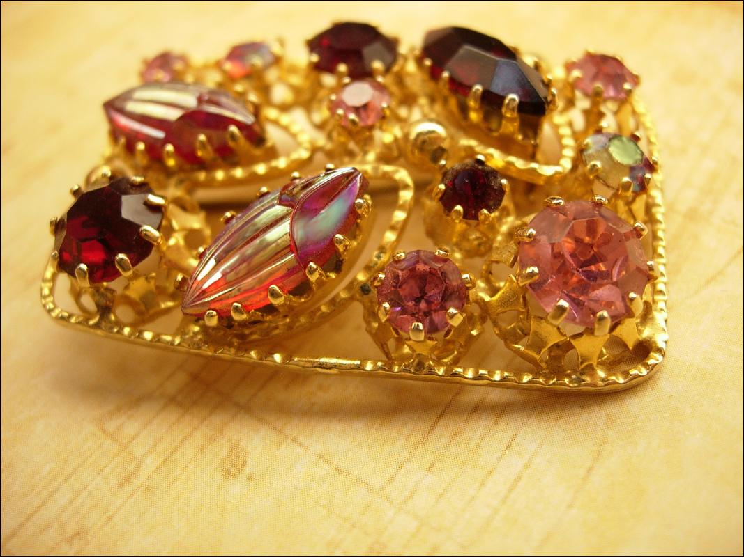 GORGEOUS Vintage PINK Fruit salad open work brooch