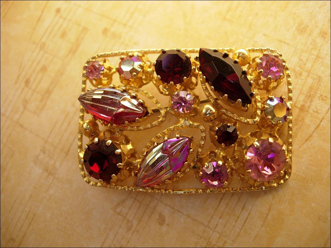 GORGEOUS Vintage PINK Fruit salad open work brooch