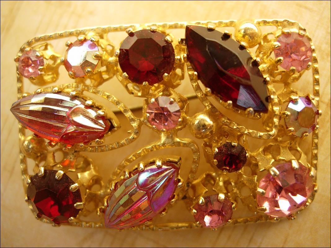 GORGEOUS Vintage PINK Fruit salad open work brooch