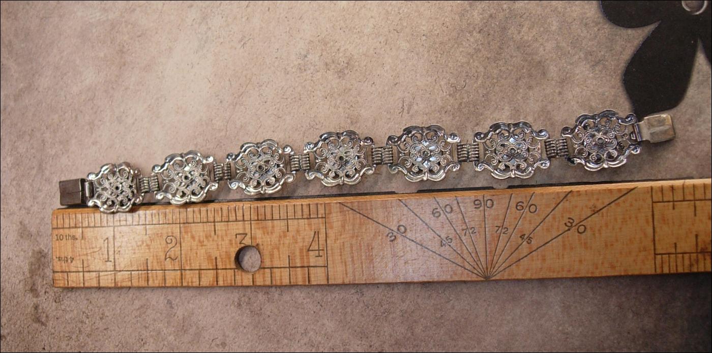 Vintage filigree bracelet cobalt porcelain flowers REALLY pretty